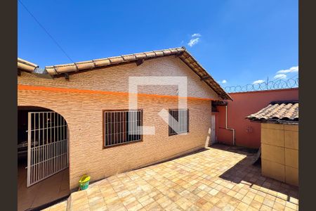 Casa para alugar com 360m², 3 quartos e 7 vagasQuintal
