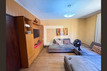 Sala de casa para alugar com 3 quartos, 360m² em Jardim Riacho das Pedras, Contagem