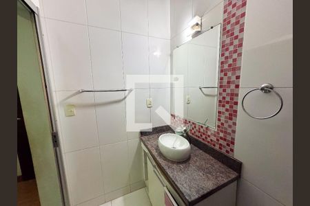 Casa para alugar com 360m², 3 quartos e 7 vagasBanheiro Social