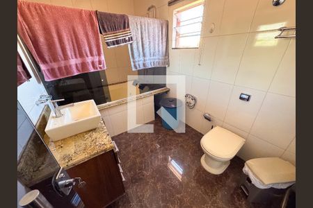 Casa para alugar com 360m², 3 quartos e 7 vagasBanheiro da Suíte 2