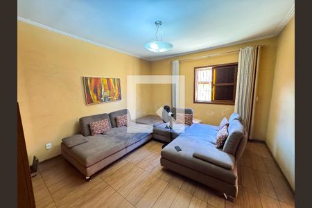 Sala de casa para alugar com 3 quartos, 360m² em Jardim Riacho das Pedras, Contagem