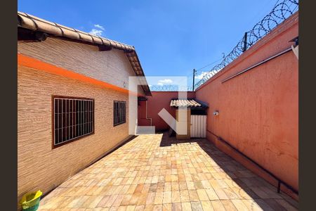 Casa para alugar com 360m², 3 quartos e 7 vagasQuintal