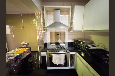 Casa para alugar com 360m², 3 quartos e 7 vagasCozinha