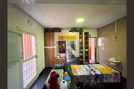 Copa de casa para alugar com 3 quartos, 360m² em Jardim Riacho das Pedras, Contagem