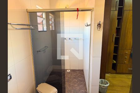 Casa para alugar com 360m², 3 quartos e 7 vagasBanheiro da Suíte 2