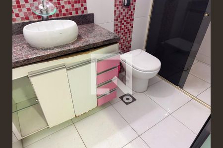 Casa para alugar com 360m², 3 quartos e 7 vagasBanheiro Social