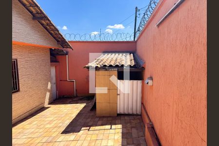 Casa para alugar com 360m², 3 quartos e 7 vagasQuintal