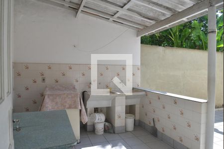 Casa à venda com 150m², 3 quartos e 5 vagasLavanderia