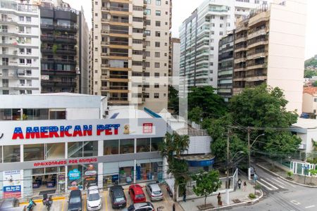 Vista da Sala de apartamento para alugar com 2 quartos, 120m² em Icaraí, Niterói