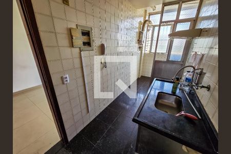 Apartamento à venda com 64m², 2 quartos e 1 vagaCozinha