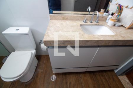 Casa à venda com 240m², 4 quartos e 3 vagas Casa à venda com 240m², 4 quartos e 3 vagasBanheiro