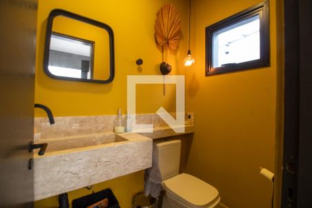 Casa à venda com 240m², 4 quartos e 3 vagas Casa à venda com 240m², 4 quartos e 3 vagasLavabo