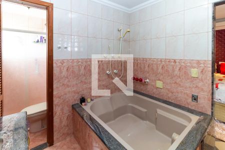 Apartamento à venda com 144m², 4 quartos e 1 vagaBanheiro do Quarto 4 - Suíte