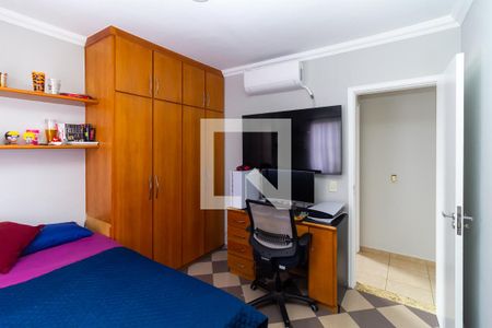 Apartamento à venda com 144m², 4 quartos e 1 vagaQuarto 2