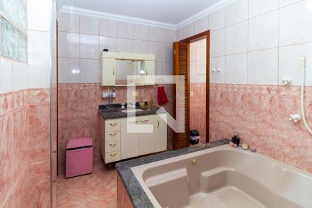 Apartamento à venda com 144m², 4 quartos e 1 vagaBanheiro do Quarto 4 - Suíte