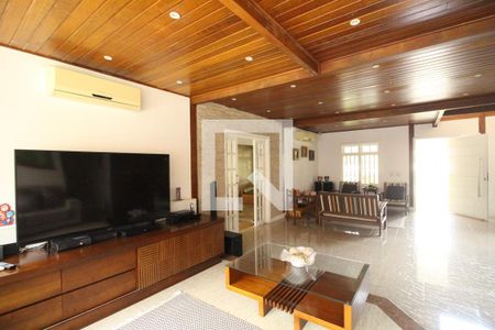 Sala de casa de condomínio à venda com 5 quartos, 477m² em Jacarepaguá, Rio de Janeiro