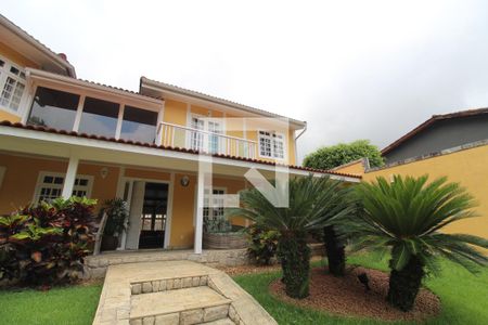 Casa de condomínio à venda com 477m², 5 quartos e 2 vagasFachada