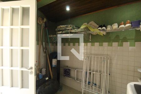 Casa de condomínio à venda com 477m², 5 quartos e 2 vagasÁrea de serviço