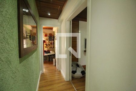 Casa de condomínio à venda com 477m², 5 quartos e 2 vagasSala de TV - Corredor