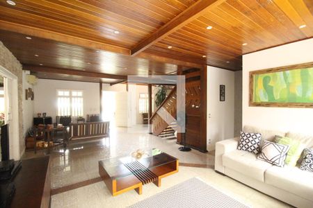 Sala de casa de condomínio à venda com 5 quartos, 477m² em Jacarepaguá, Rio de Janeiro