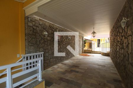 Casa de condomínio à venda com 477m², 5 quartos e 2 vagasLateral da casa