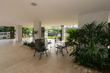 Apartamento à venda com 79m², 2 quartos e sem vagaÁrea comum