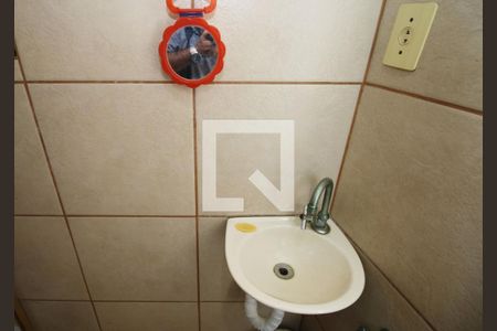 Casa à venda com 140m², 2 quartos e 1 vagaBanheiro 2