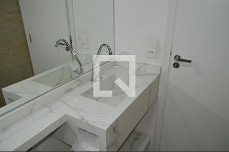 Apartamento para alugar com 34m², 2 quartos e sem vagaBanheiro