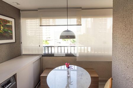 Varanda de apartamento à venda com 1 quarto, 32m² em Moema, São Paulo