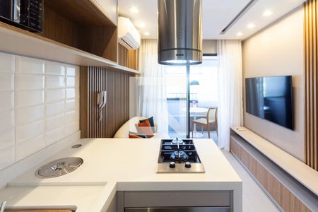 Sala/Cozinha de apartamento à venda com 1 quarto, 32m² em Moema, São Paulo