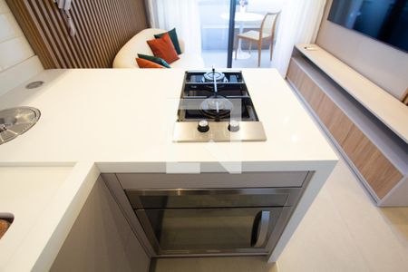 Sala/Cozinha de apartamento à venda com 1 quarto, 32m² em Moema, São Paulo