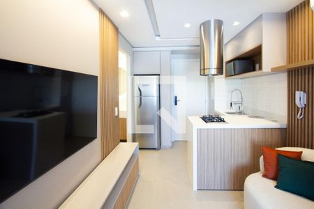 Sala/Cozinha de apartamento à venda com 1 quarto, 32m² em Moema, São Paulo