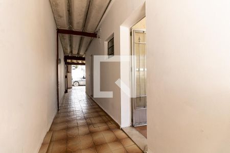 Casa à venda com 138m², 2 quartos e 2 vagasCorredor Lateral