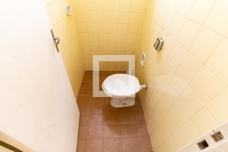 Casa à venda com 138m², 2 quartos e 2 vagasBanheiro de Serviço