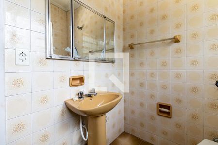 Casa à venda com 138m², 2 quartos e 2 vagasBanheiro da Suíte 1