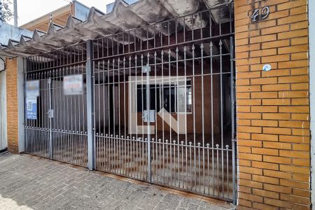 Casa à venda com 138m², 2 quartos e 2 vagasFachada