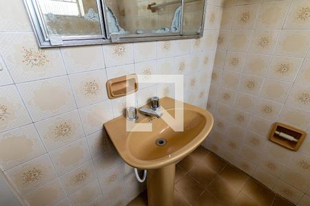 Casa à venda com 138m², 2 quartos e 2 vagasBanheiro da Suíte 1