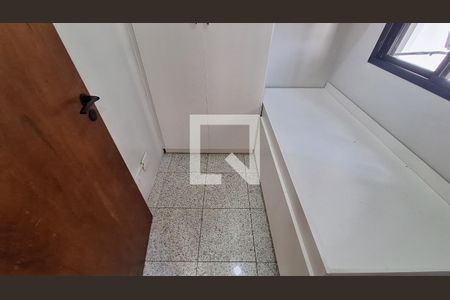 Apartamento à venda com 147m², 3 quartos e 2 vagasQuarto de Serviço