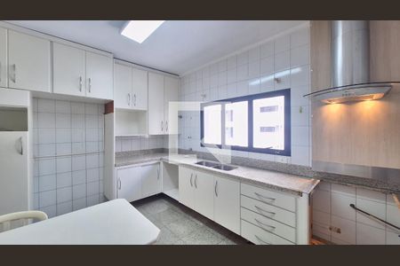 Apartamento à venda com 147m², 3 quartos e 2 vagasCozinha