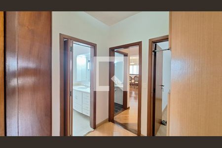 Apartamento à venda com 147m², 3 quartos e 2 vagasCorredor