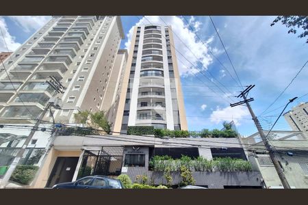 Apartamento para alugar com 115m², 3 quartos e 2 vagas Apartamento para alugar com 115m², 3 quartos e 2 vagasFachada