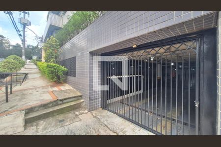 Apartamento para alugar com 115m², 3 quartos e 2 vagas Apartamento para alugar com 115m², 3 quartos e 2 vagasFachada