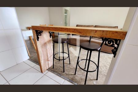 Apartamento para alugar com 65m², 2 quartos e 1 vagaCozinha e Área de Serviço