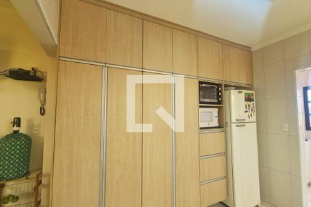 Casa à venda com 245m², 3 quartos e 6 vagasCozinha