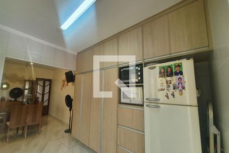 Casa à venda com 245m², 3 quartos e 6 vagasCozinha