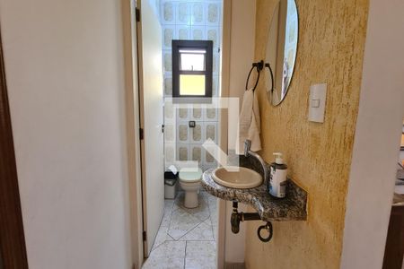 Casa à venda com 245m², 3 quartos e 6 vagasLavabo