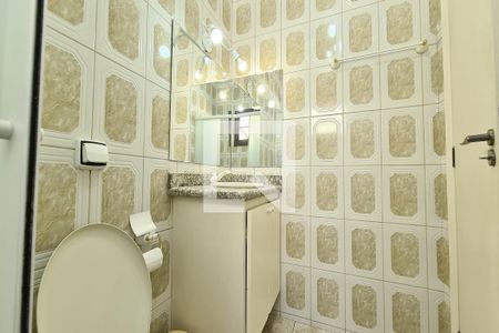 Casa à venda com 245m², 3 quartos e 6 vagasBanheiro da Suíte 3