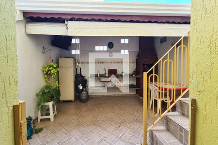 Casa à venda com 245m², 3 quartos e 6 vagasChurrasqueira