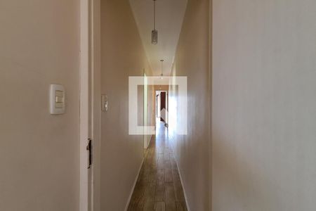 Casa à venda com 245m², 3 quartos e 6 vagascorredor quartos