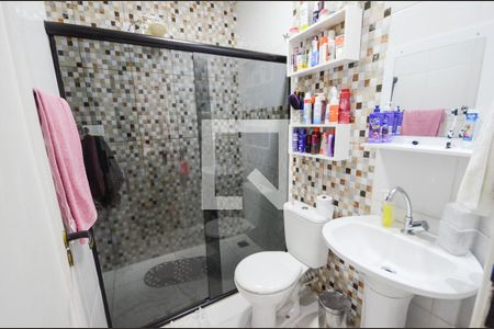 Apartamento à venda com 65m², 3 quartos e sem vaga Apartamento à venda com 65m², 3 quartos e sem vagaBanheiro